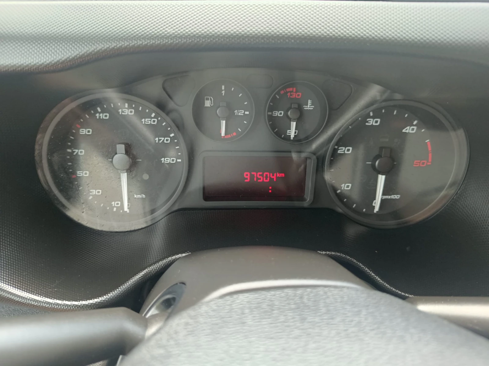 Iveco Daily 35c16/ БОРД / 3.0мотор 100% реален пробег - изображение 9