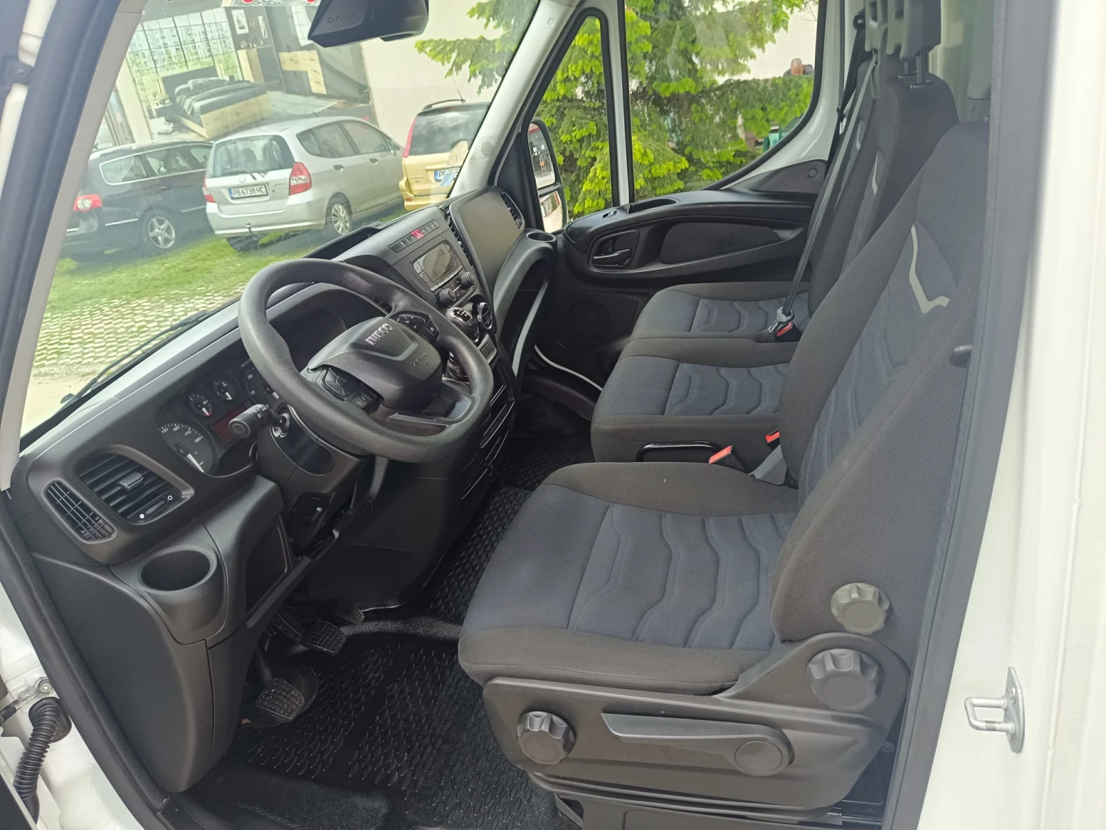 Iveco Daily 35c16/ БОРД / 3.0мотор 100% реален пробег - изображение 8