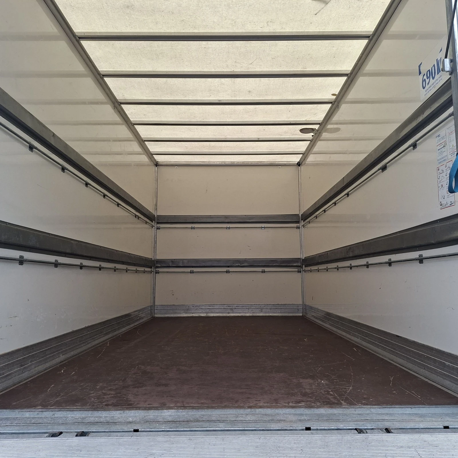 Iveco Daily 35c16/ БОРД / 3.0мотор 100% реален пробег - изображение 6