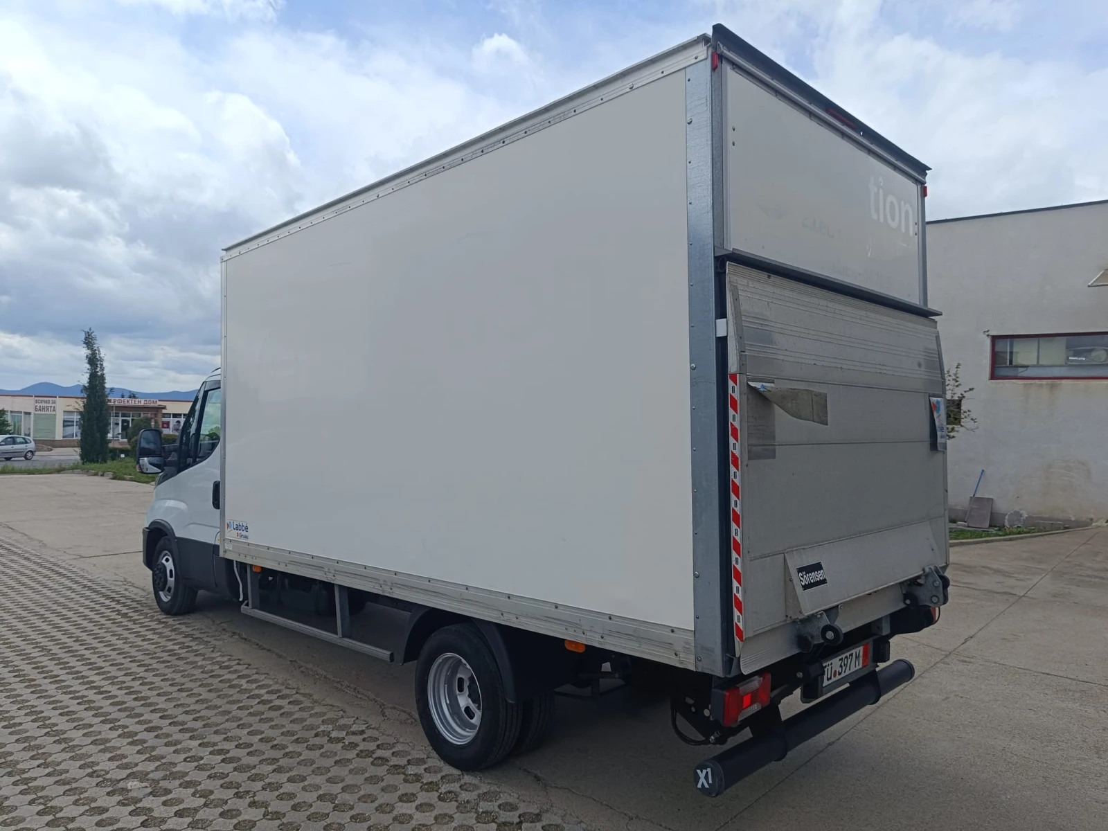 Iveco Daily 35c16/ БОРД / 3.0мотор 100% реален пробег - изображение 5
