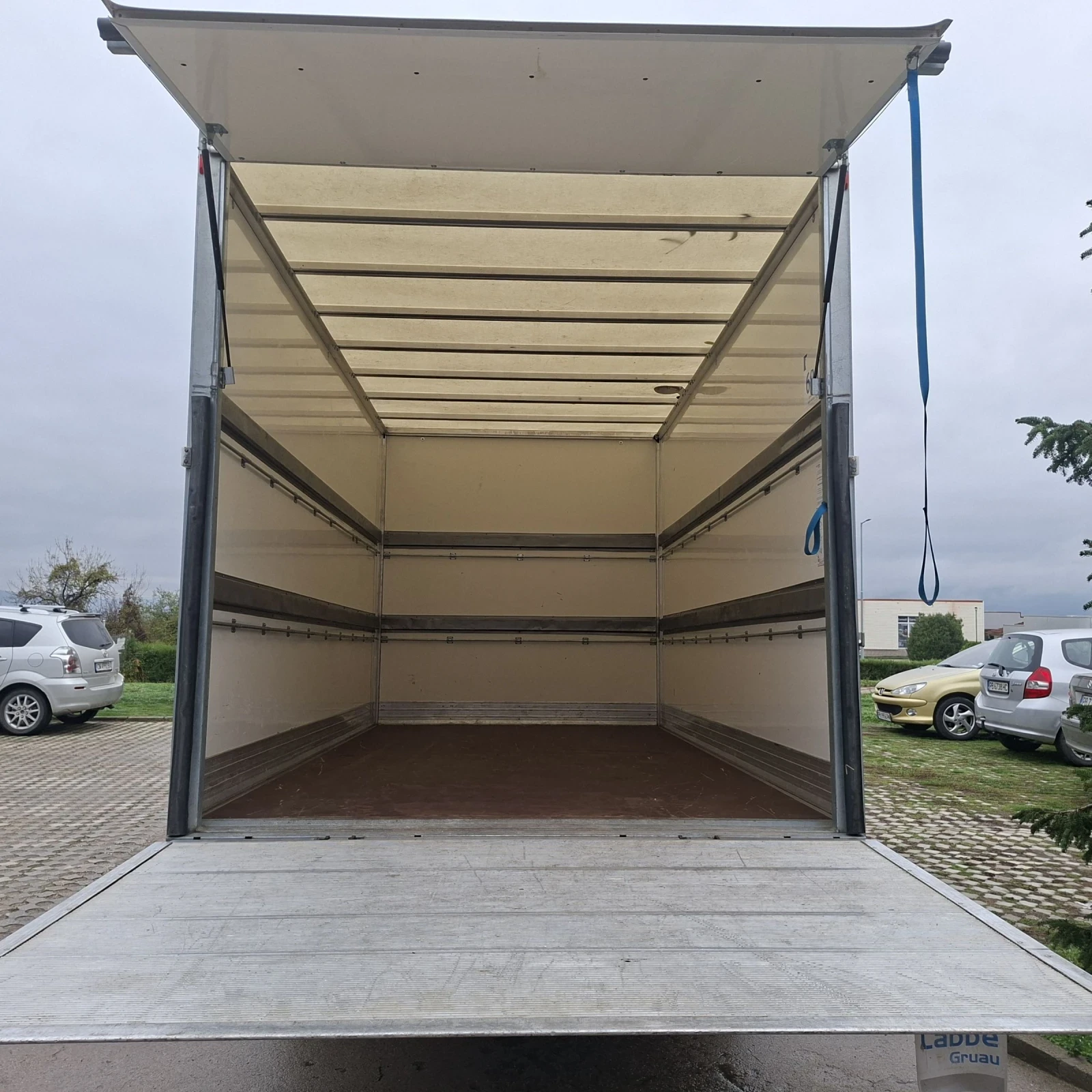 Iveco Daily 35c16/ БОРД / 3.0мотор 100% реален пробег - изображение 7