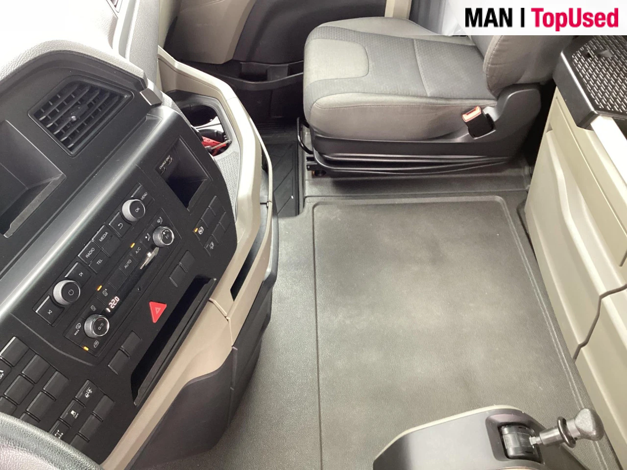 Man Tgx 18.470 4x2 BL Ретардер, снимка 11 - Камиони - 55517039