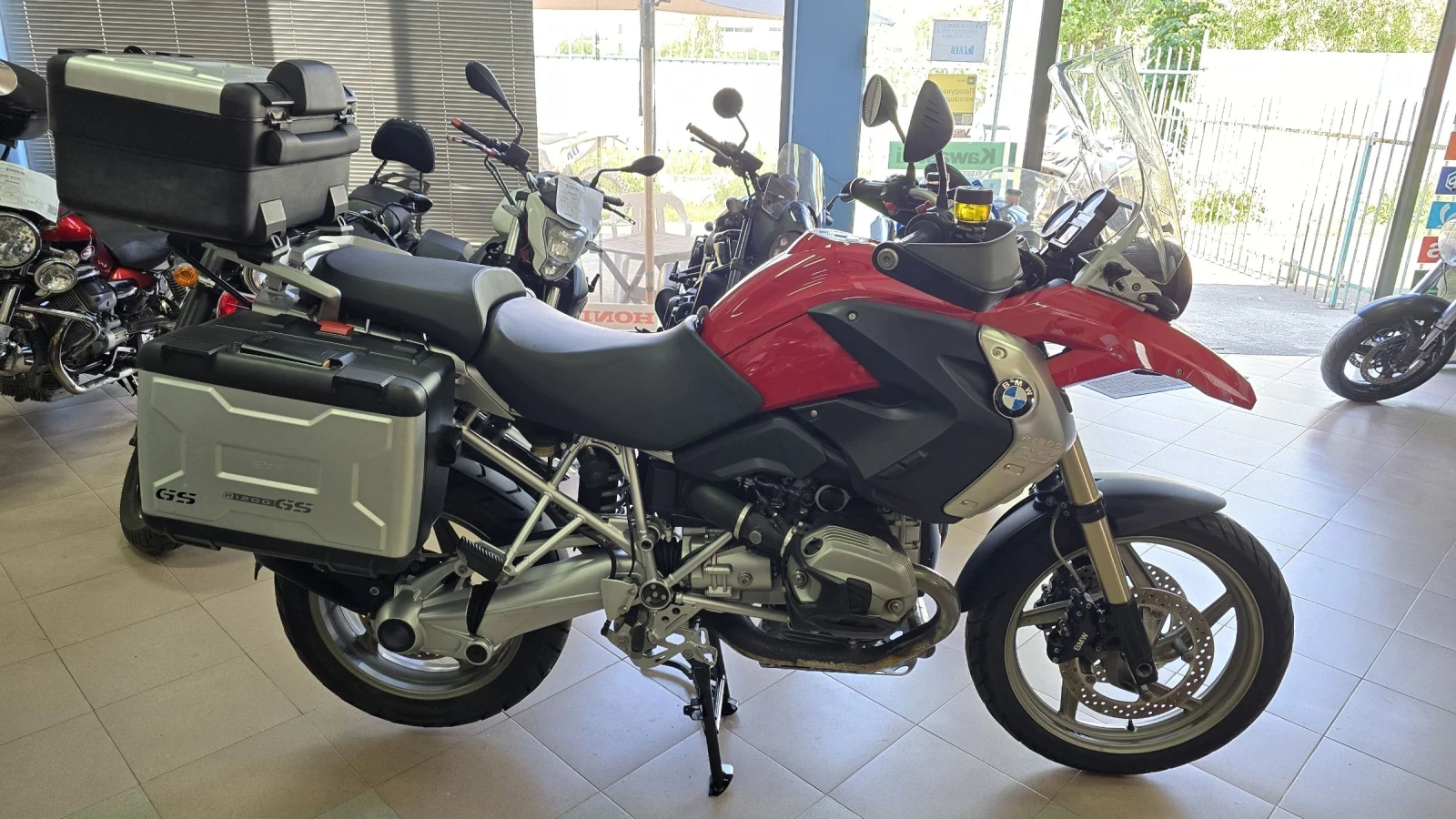 BMW R 1200 GS Като нов ! Лизинг !, снимка 4 - Мотоциклети и мототехника - 55138602