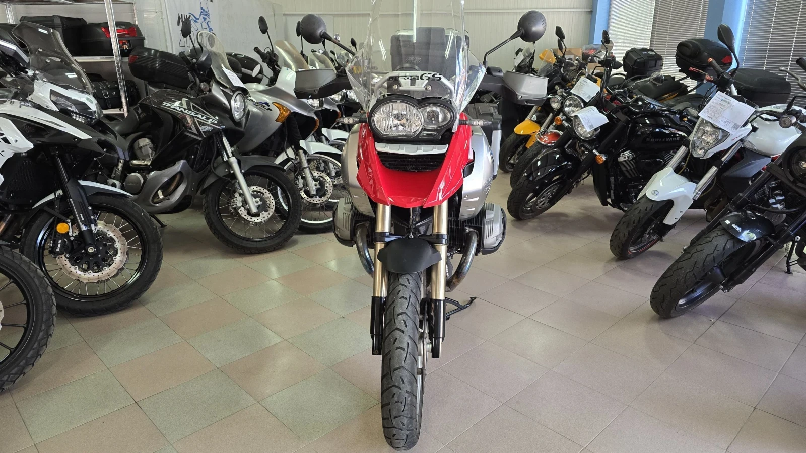 BMW R 1200 GS Като нов ! Лизинг !, снимка 2 - Мотоциклети и мототехника - 55138602