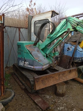 Багер Hanix, снимка 1