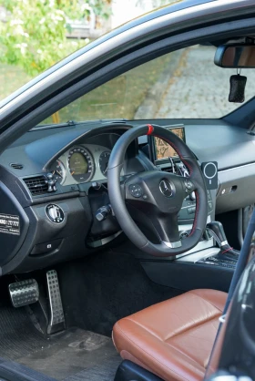 Mercedes-Benz C 320, снимка 9