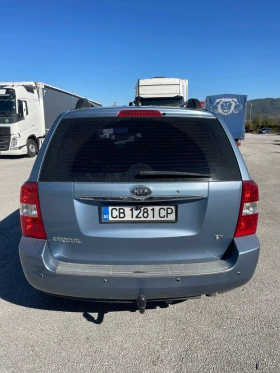 Kia Carnival 2.9CRDI Автоматик, снимка 2