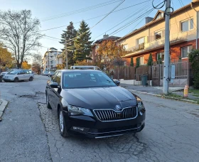 Skoda Superb 2.0tdi 150к.с 2018г. EURO6  6 скорости , снимка 2