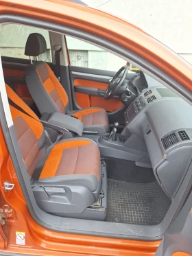 VW Touran 2.0 TDI CROSS, снимка 9