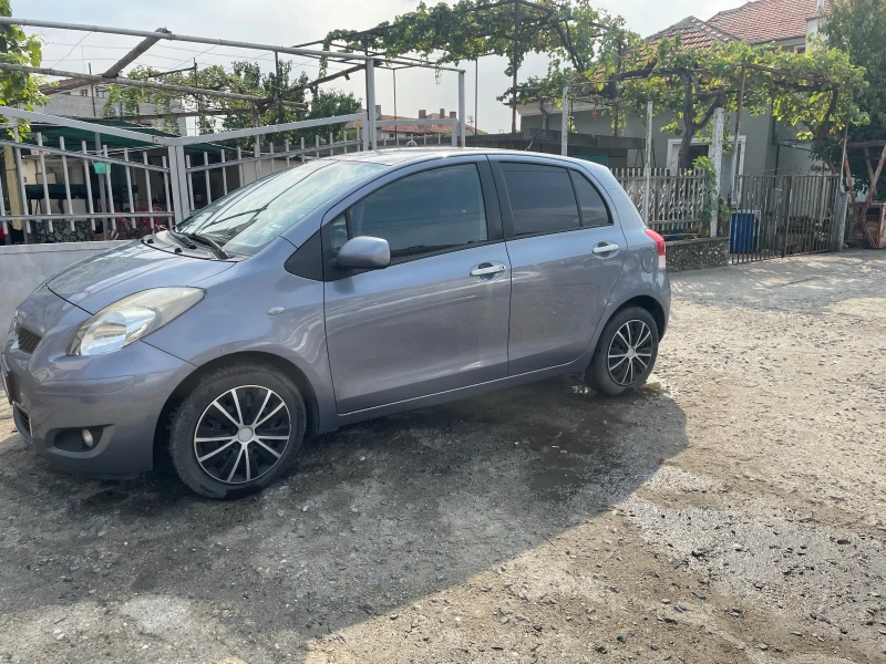 Toyota Yaris VVTi 1.3, снимка 3 - Автомобили и джипове - 47153804