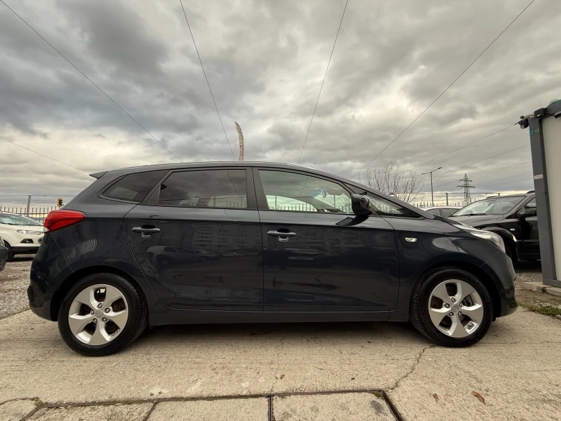 Kia Carens 1.7CRDi* 7Местен* ЕВРО* 5* * * , снимка 7 - Автомобили и джипове - 48068582