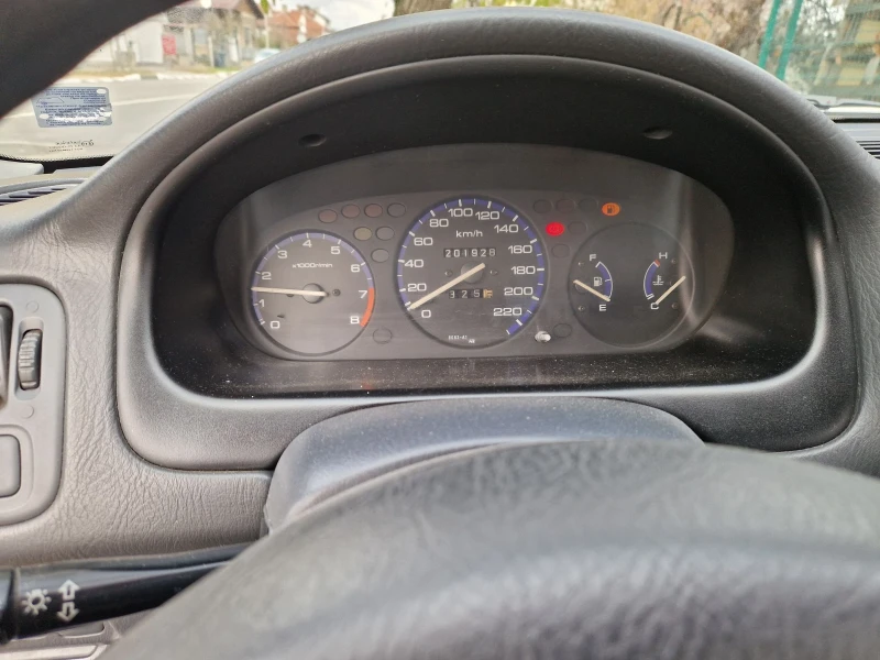 Honda Civic 1.4, снимка 10 - Автомобили и джипове - 48071212