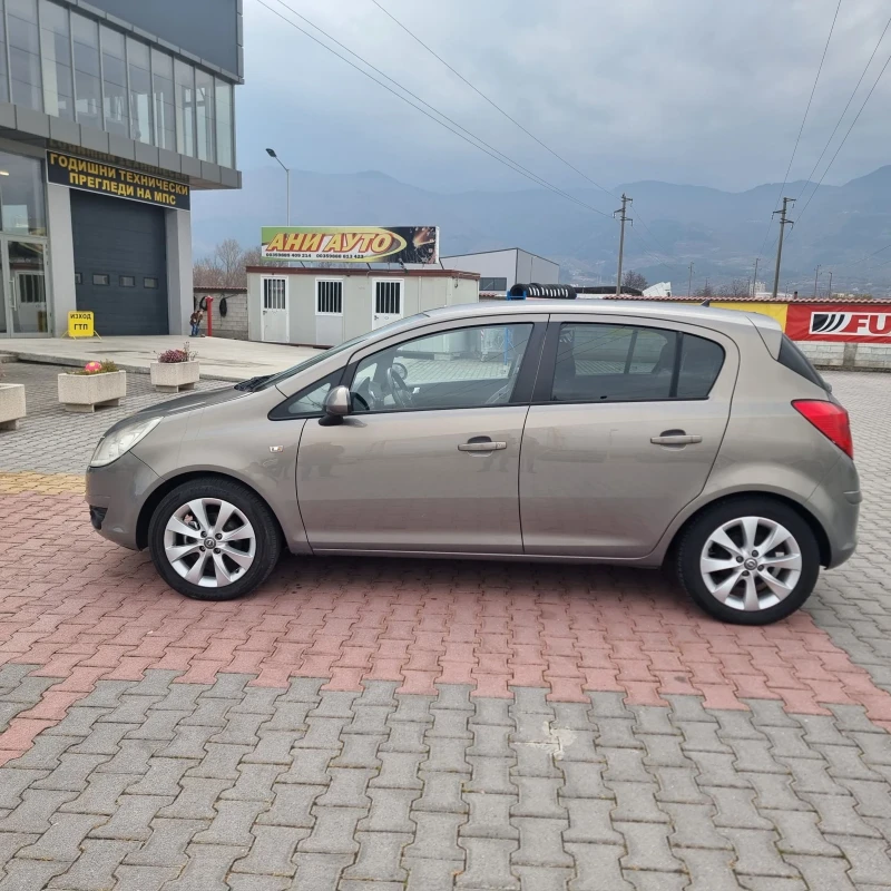 Opel Corsa 1.2 Б-Г , снимка 2 - Автомобили и джипове - 48155730