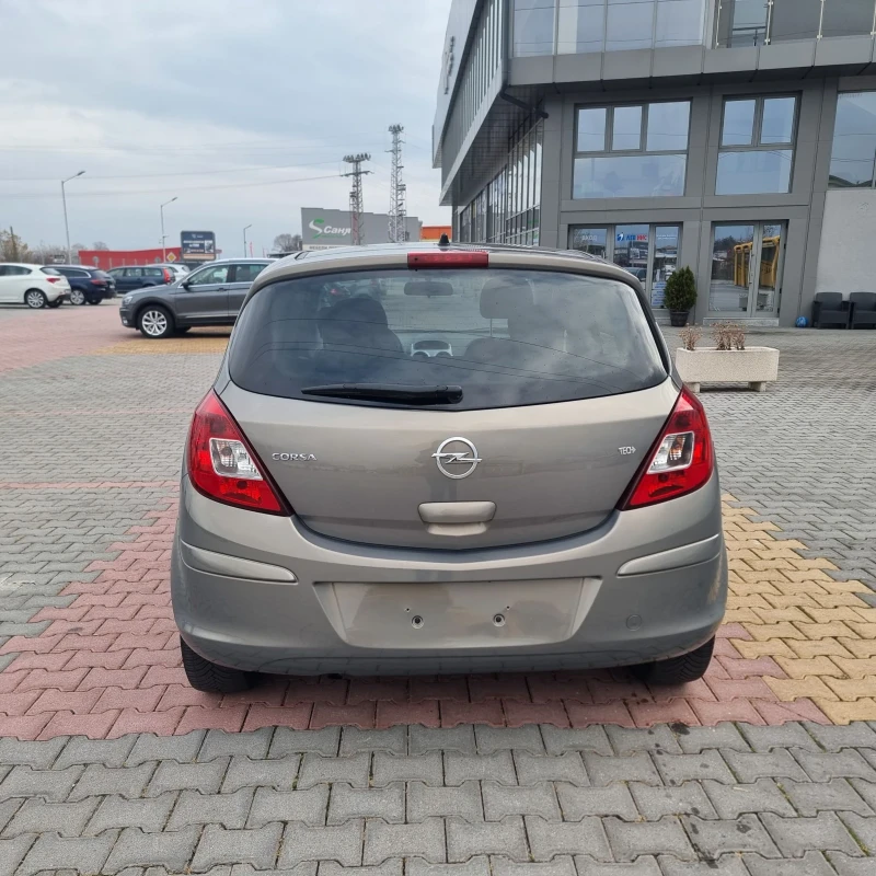 Opel Corsa 1.2 Б-Г , снимка 4 - Автомобили и джипове - 48155730