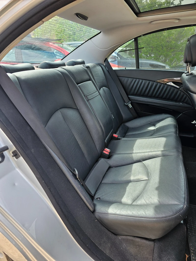 Mercedes-Benz E 320 CDI 4Matic Avantgarde Печка AirMatic, снимка 11 - Автомобили и джипове - 49936577