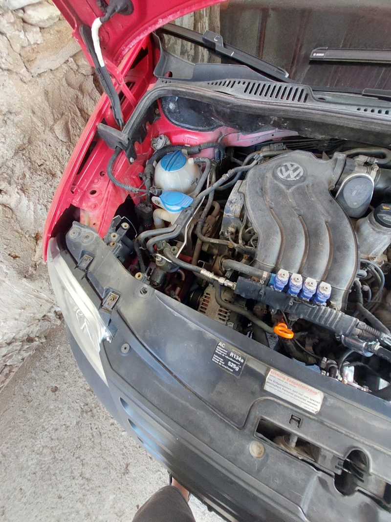 VW Caddy 3 LIFE, снимка 12 - Автомобили и джипове - 52510072