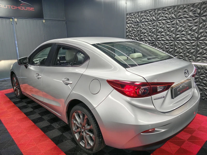 Mazda 3 SKYACTIV* SEDAN* НАВИ* ТЕМПОМАТ* BOSE* ТОП, снимка 3 - Автомобили и джипове - 51963760