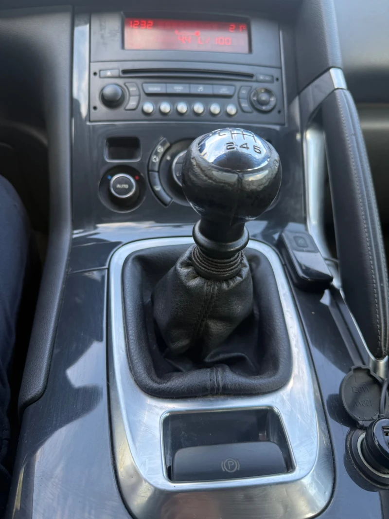 Peugeot 3008, снимка 8 - Автомобили и джипове - 52176544