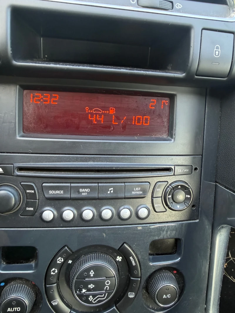 Peugeot 3008, снимка 11 - Автомобили и джипове - 52176544