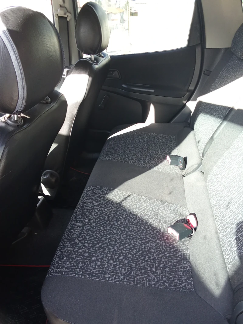 Subaru Justy, снимка 11 - Автомобили и джипове - 53219060