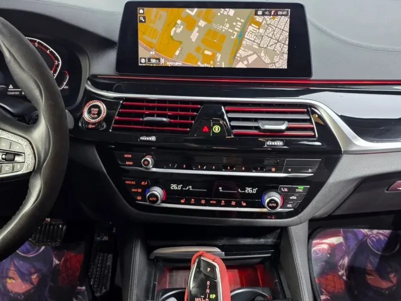 BMW 520 Luxury, снимка 14 - Автомобили и джипове - 53708021