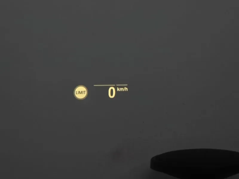 BMW 520 Luxury, снимка 17 - Автомобили и джипове - 53708021