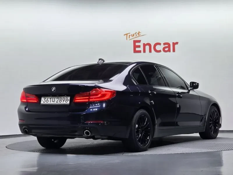 BMW 520 Luxury - изображение 2