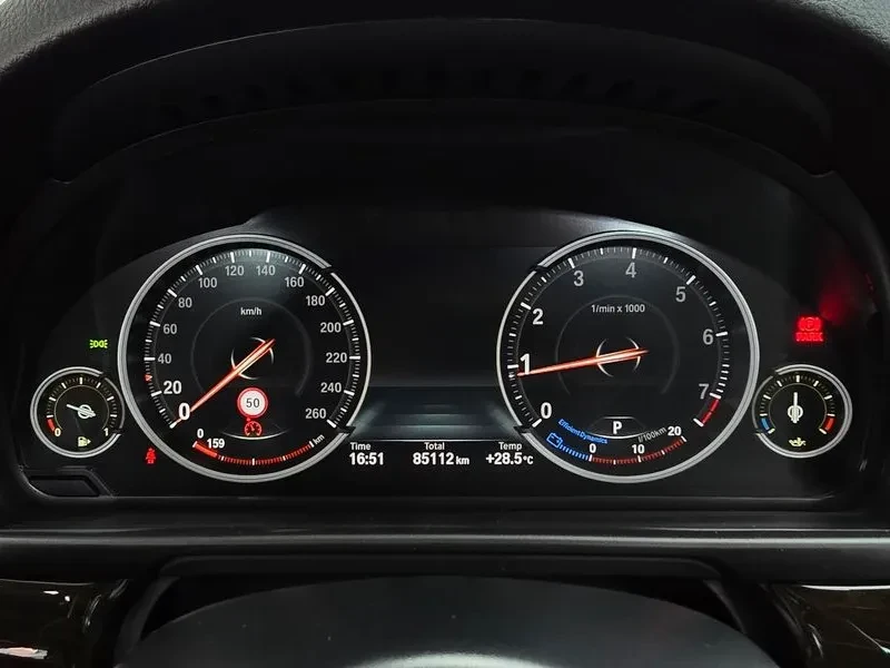 BMW 528, снимка 15 - Автомобили и джипове - 55948968