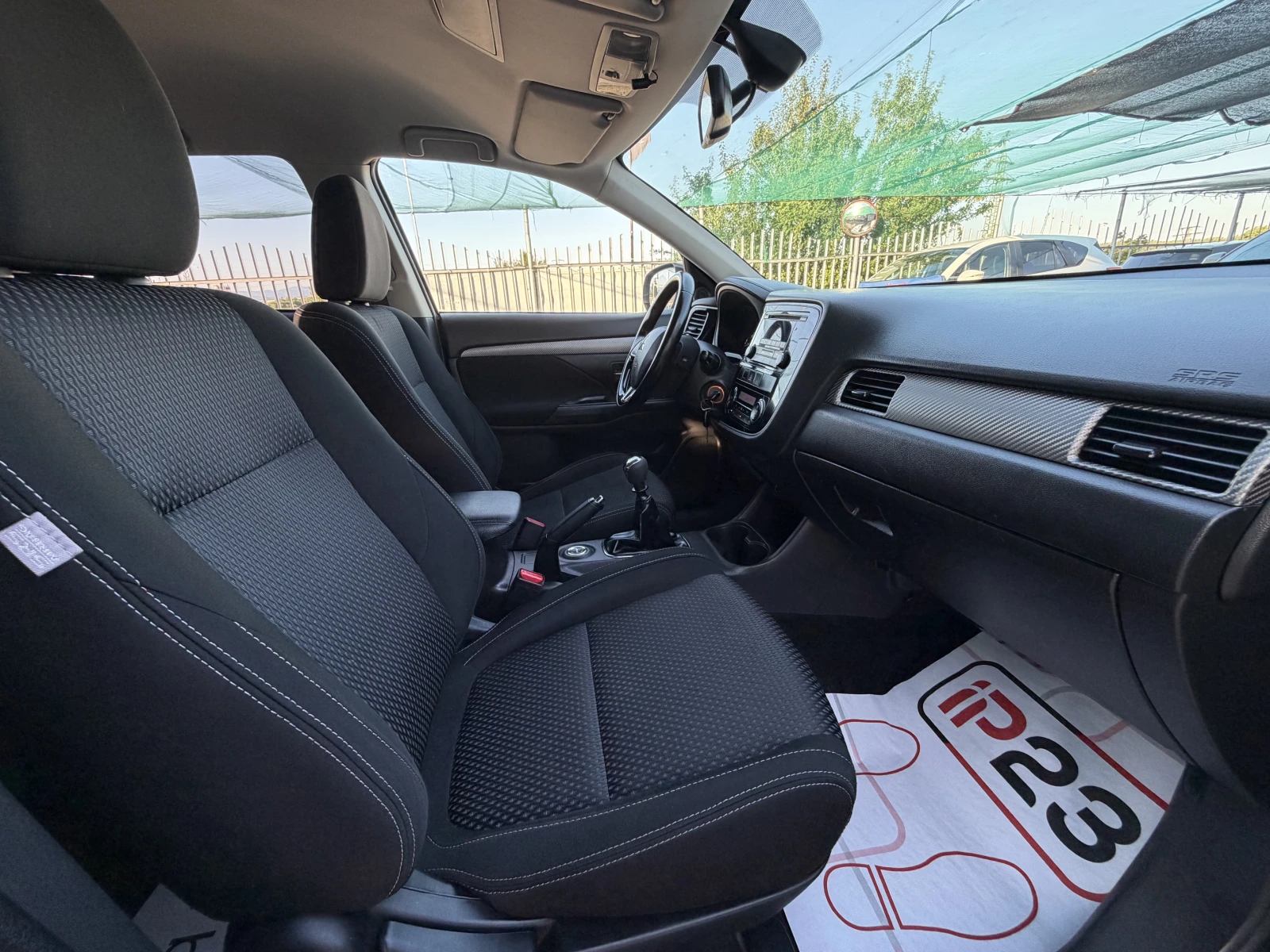 Mitsubishi Outlander 2.2DiD* РЪЧНИ* СКОРОСТИ* 4Х4* ЕВРО* 6* * * , снимка 12 - Автомобили и джипове - 48068582
