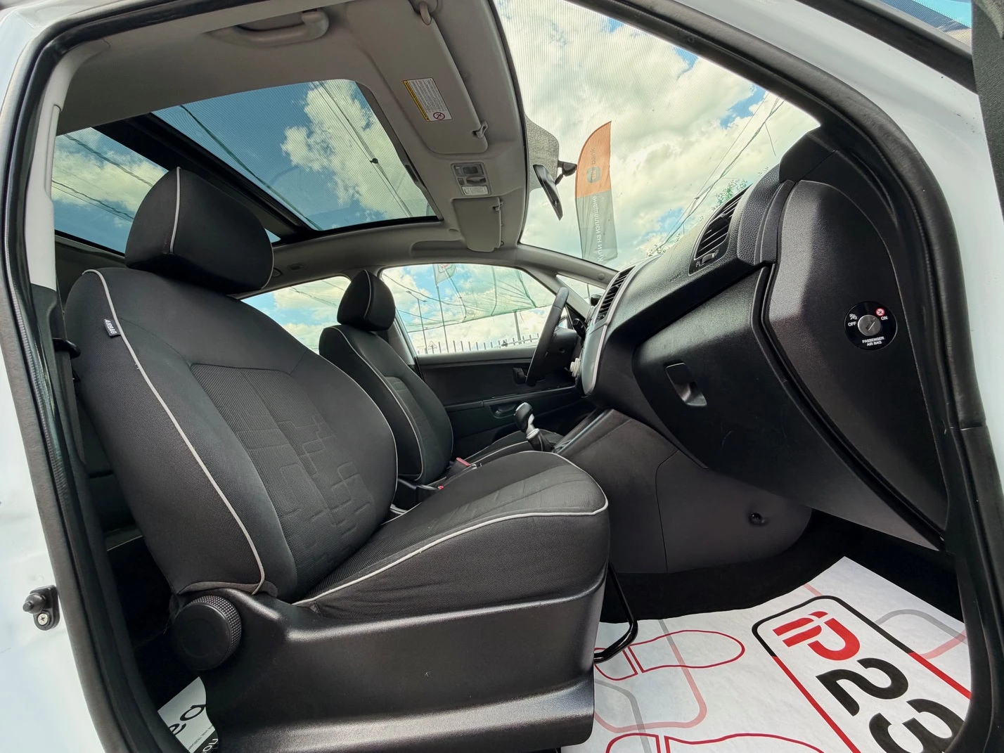 Kia Venga 1.6* CRDi* 2012�.* ��������* * *  | Mobile.bg � ����������� 12