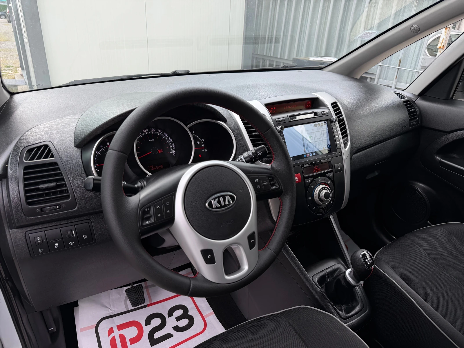 Kia Venga 1.6* CRDi* 2012г.* НАВИГАЦИЯ* ПАНОРАМА* * * , снимка 16 - Автомобили и джипове - 48068582
