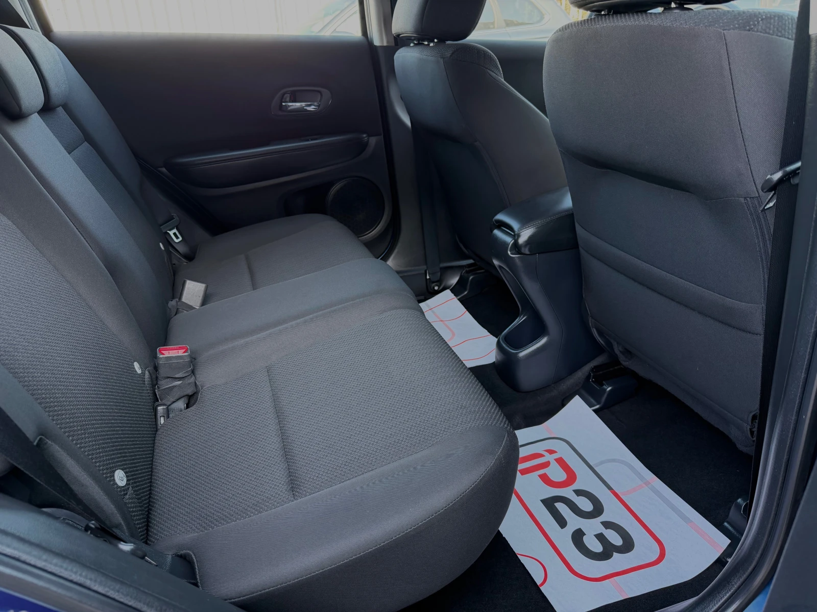 Honda Hr-v 1.6DTEC* 2016год.* ЕВРО* 6* * * , снимка 10 - Автомобили и джипове - 48068582