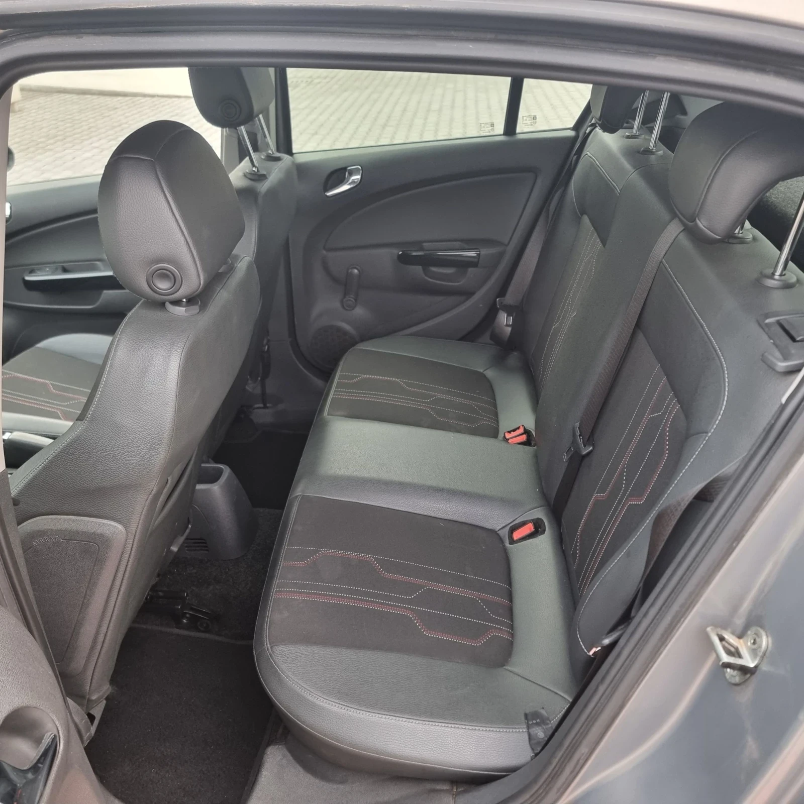 Opel Corsa 1.2 Б-Г  | Mobile.bg — изображение 11