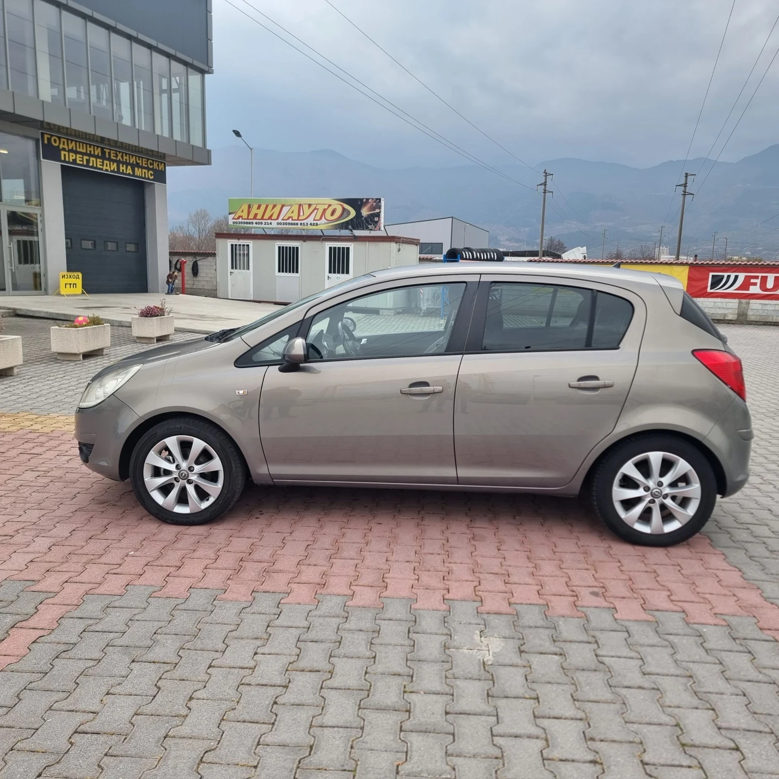 Opel Corsa 1.2 Б-Г  - изображение 2