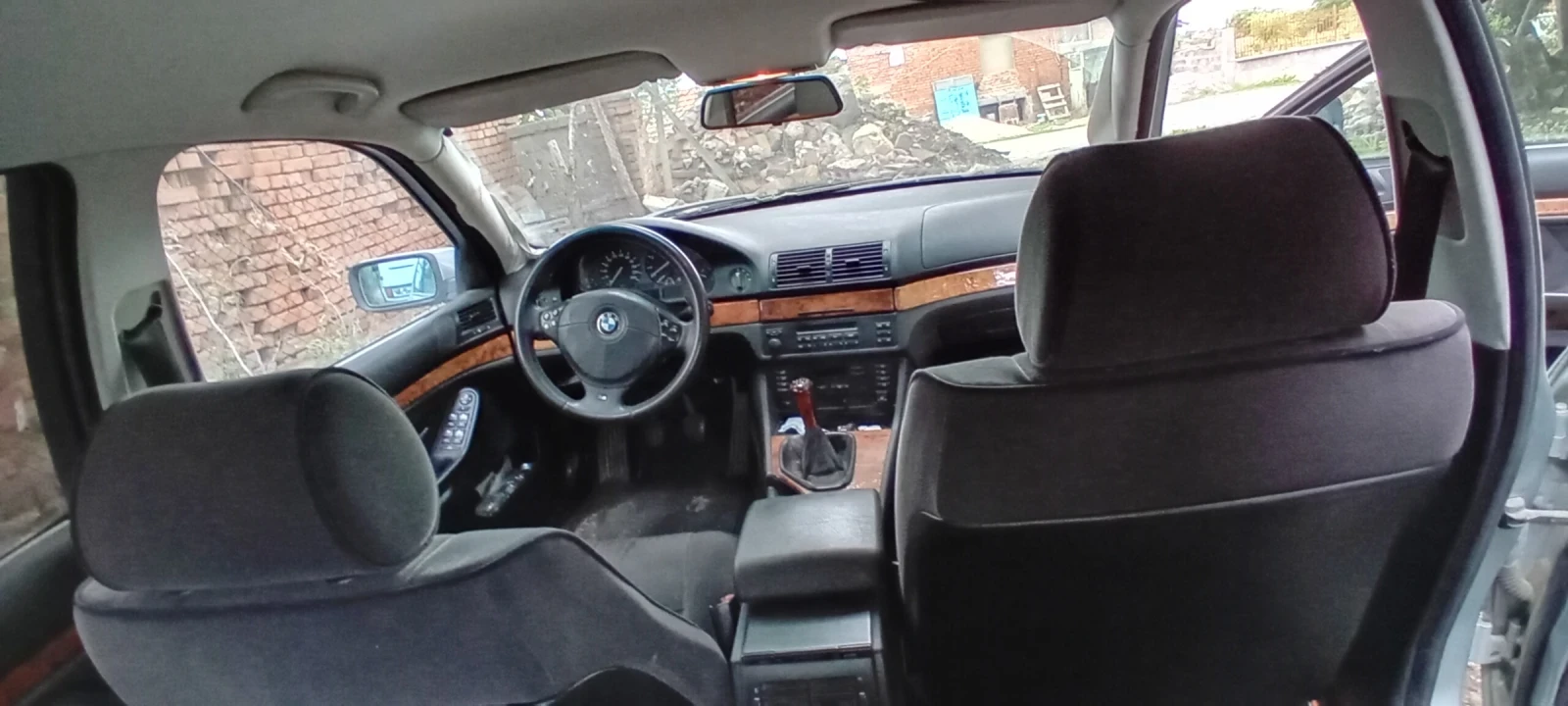 BMW 528 Седан - изображение 8