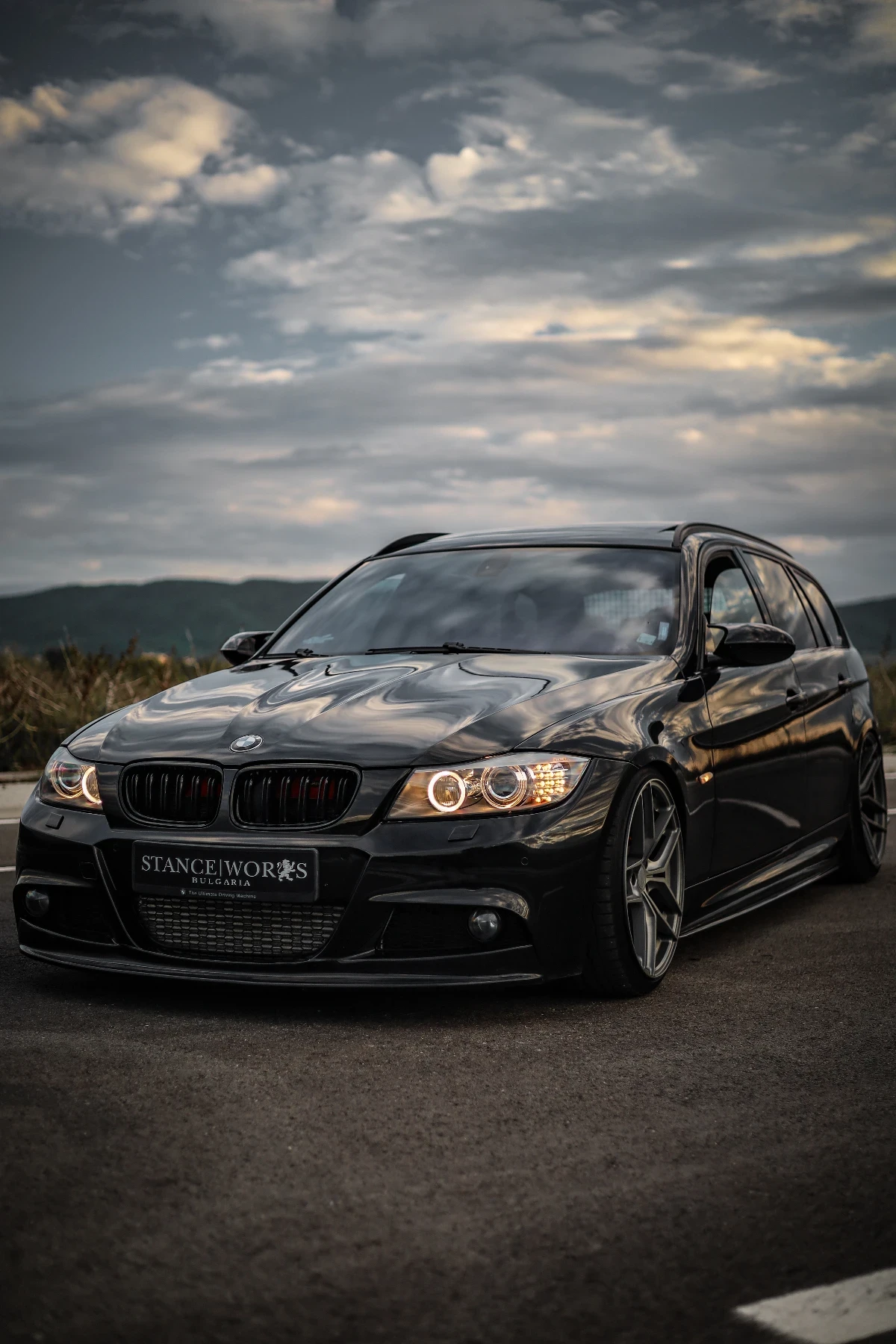 BMW 330 Touring - изображение 5