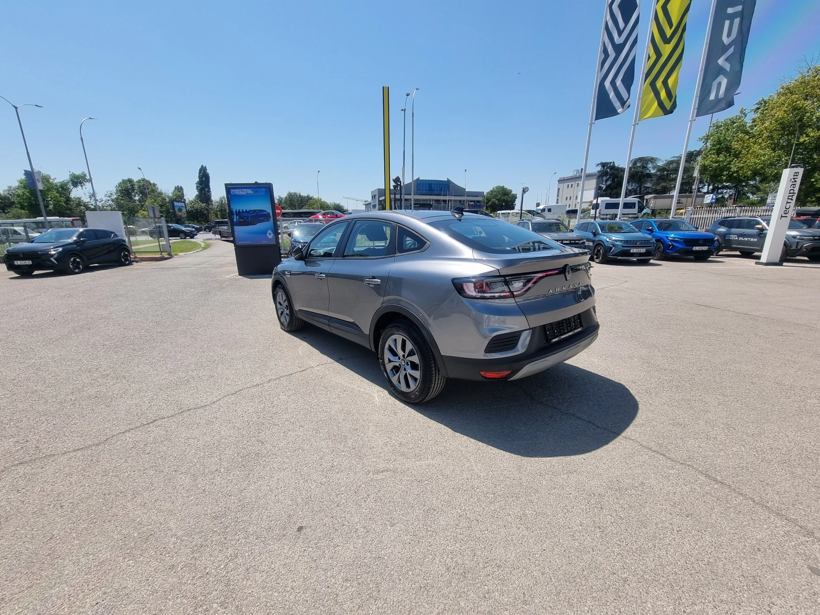 Renault Arkana evolution Tce 140 EDC - изображение 7