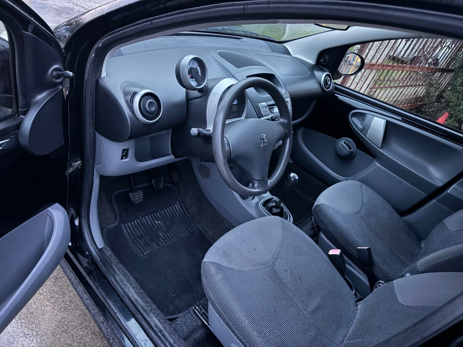 Peugeot 107  - изображение 6