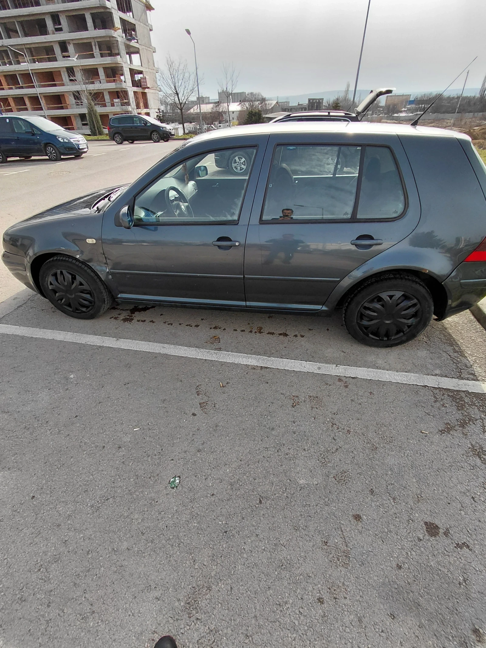 VW Golf, снимка 9 - Автомобили и джипове - 53576443