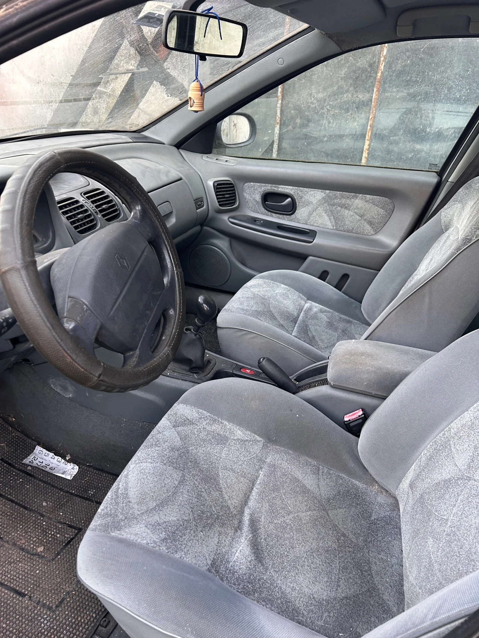 Renault Laguna, снимка 4 - Автомобили и джипове - 53815453