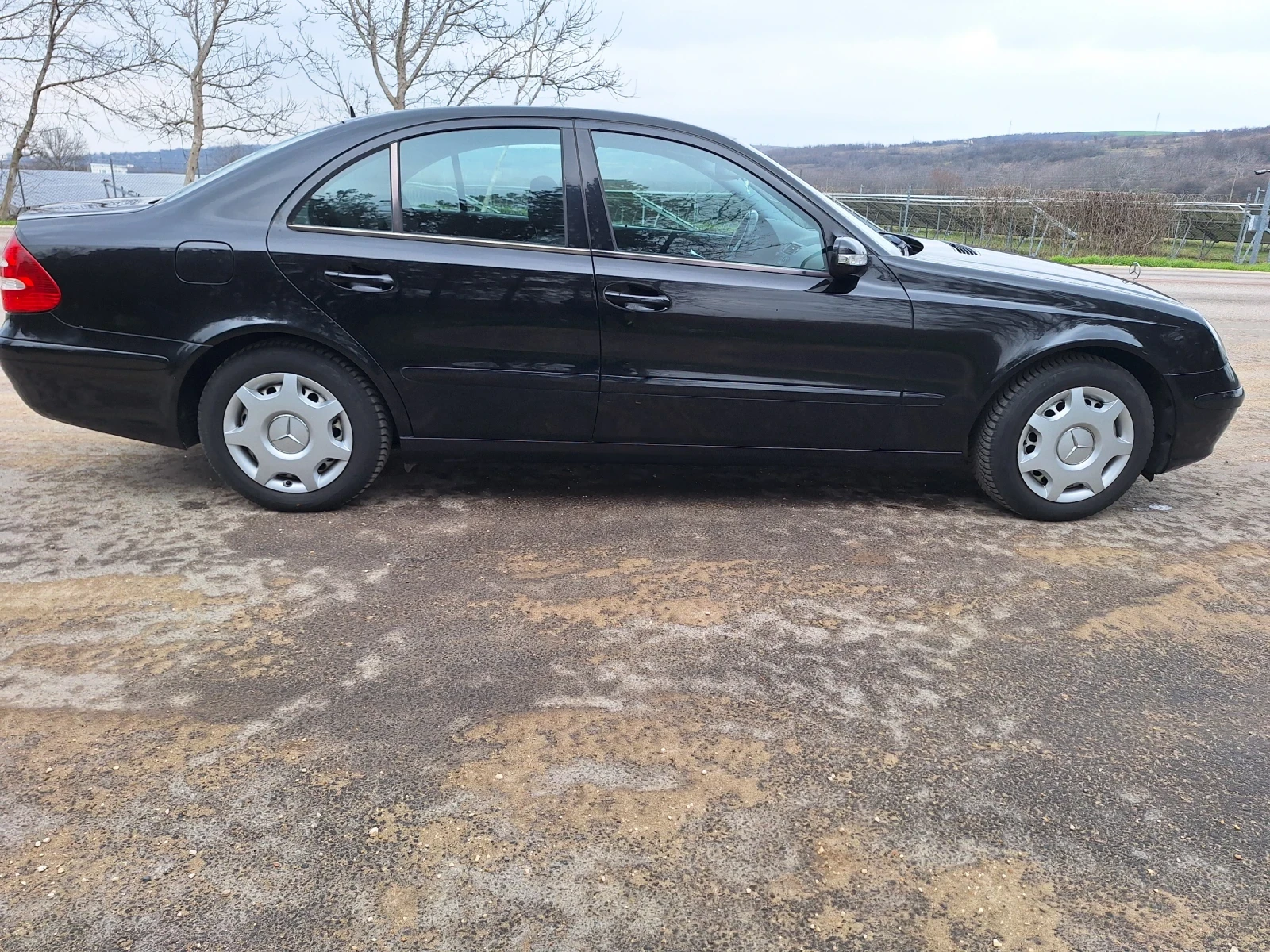 Mercedes-Benz E 220 W211 , снимка 5 - Автомобили и джипове - 53928554