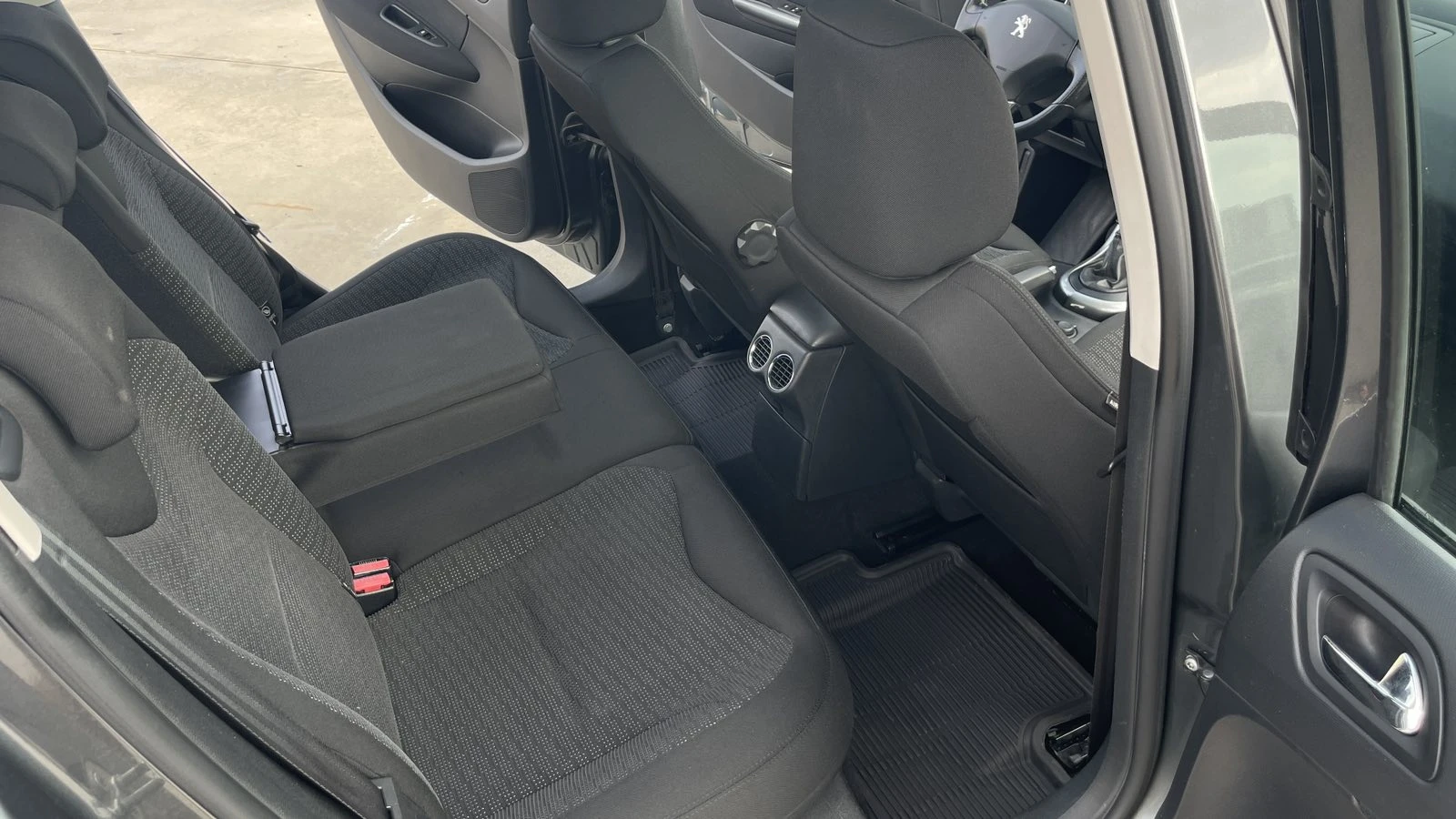 Peugeot 308 T7, снимка 10 - Автомобили и джипове - 53930935