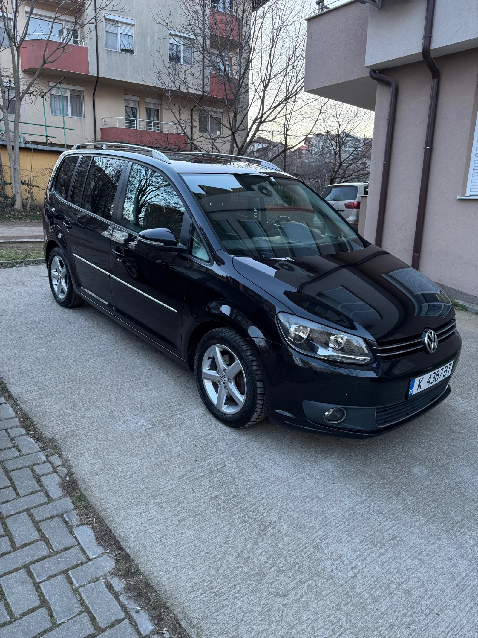 VW Touran, снимка 7 - Автомобили и джипове - 53980518