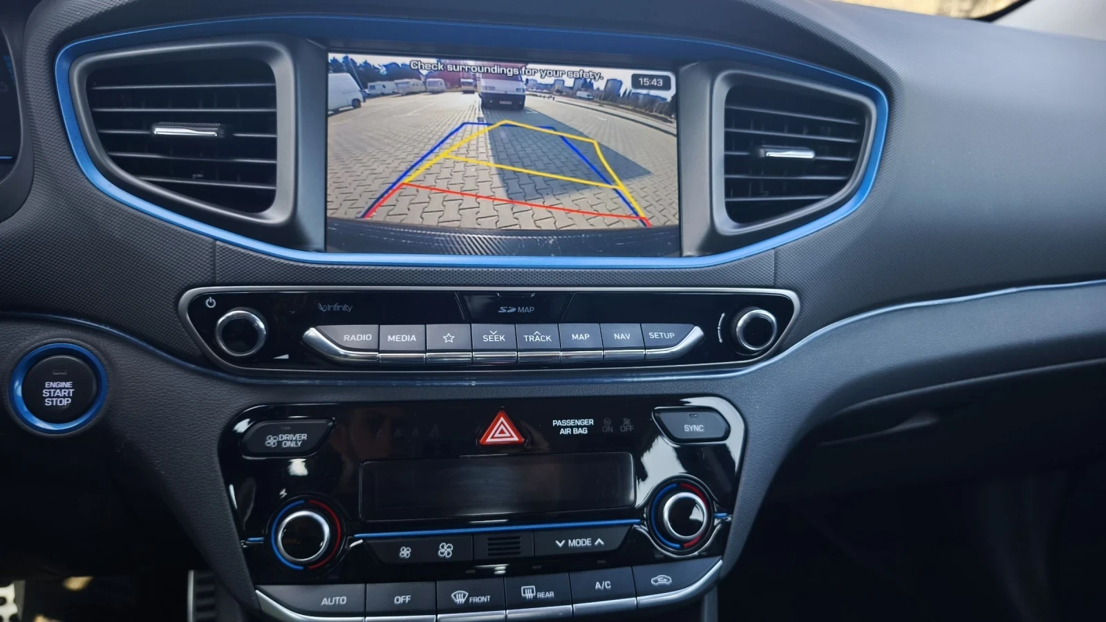 Hyundai Ioniq Plug-in , снимка 9 - Автомобили и джипове - 54005330