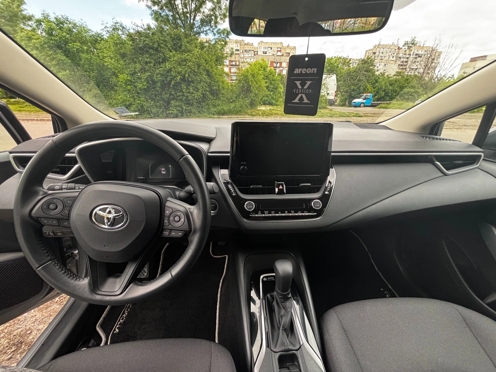 Toyota Corolla 1.8, снимка 8 - Автомобили и джипове - 54542324
