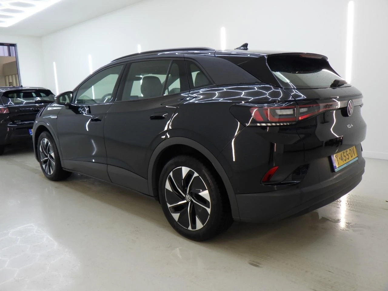 VW ID.4  77 kWh Pro - Electric, снимка 3 - Автомобили и джипове - 54603020