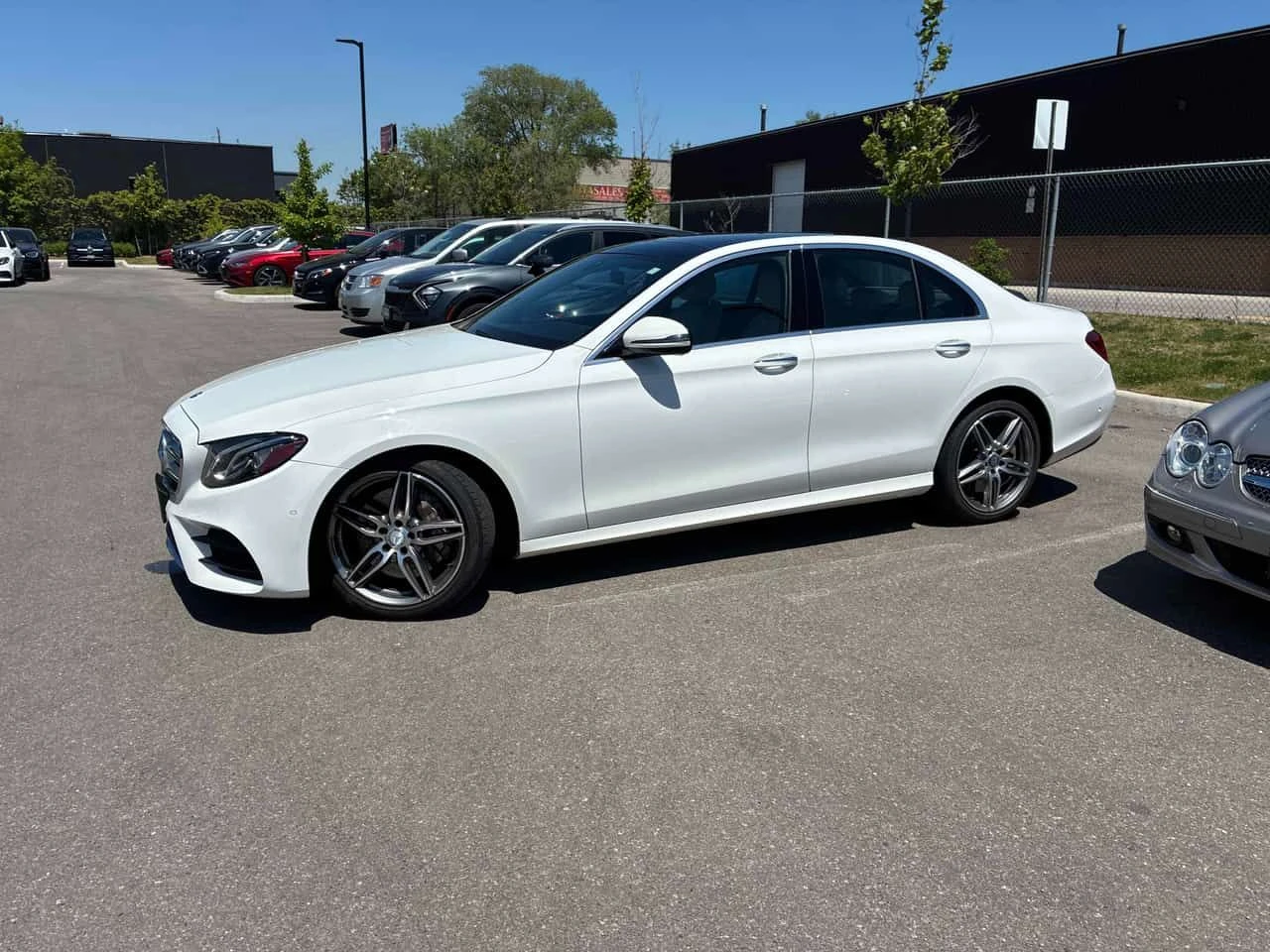 Mercedes-Benz E 400 ПАНОРАМА/ОТ ПРЕДСТАВИТЕЛСТВО НА MERCEDES, снимка 3 - Автомобили и джипове - 54795758
