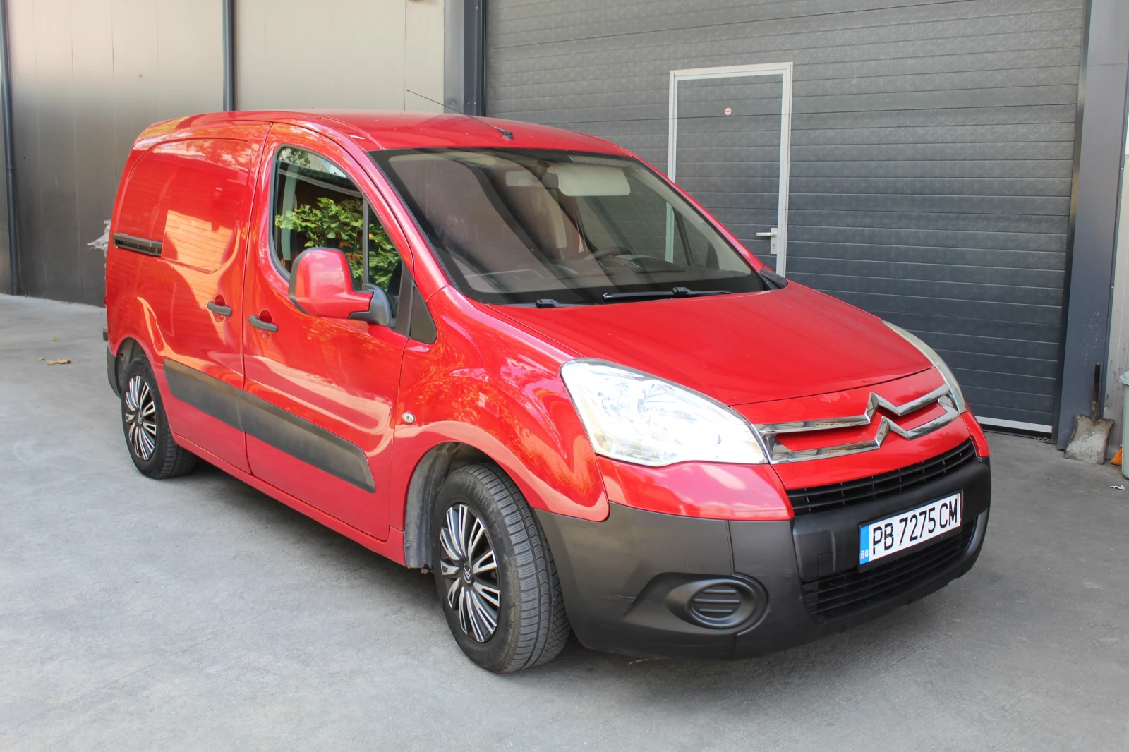 Citroen Berlingo 1.6HDI, снимка 2 - Автомобили и джипове - 55413702
