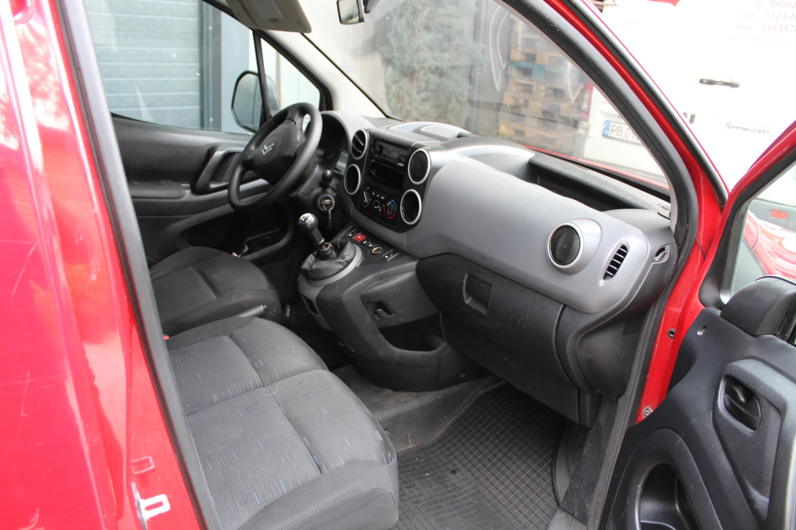 Citroen Berlingo 1.6HDI, снимка 10 - Автомобили и джипове - 55413702