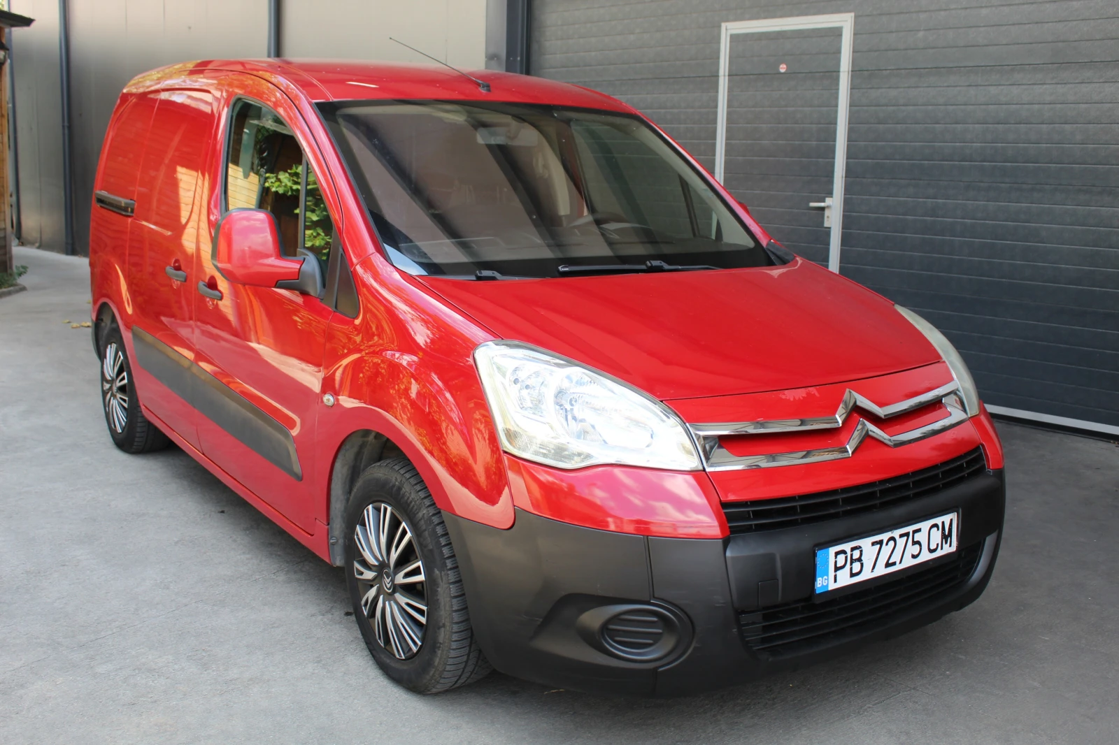 Citroen Berlingo 1.6HDI, снимка 14 - Автомобили и джипове - 55413702
